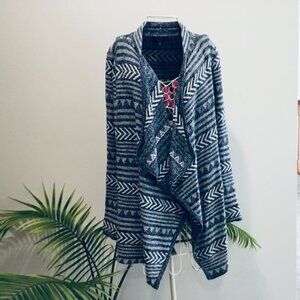 Lucky Brand Blue & White Asymmetric Cardigan - Medium